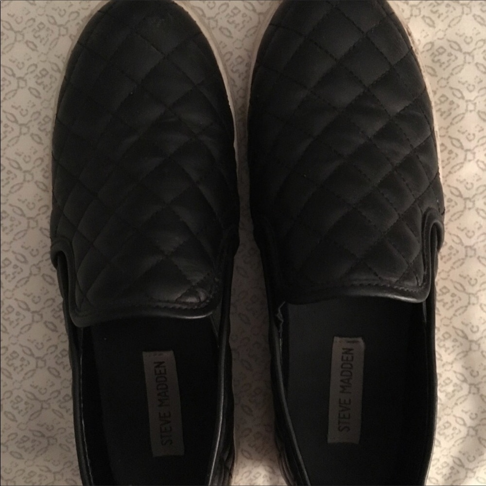 Steve Madden slip on